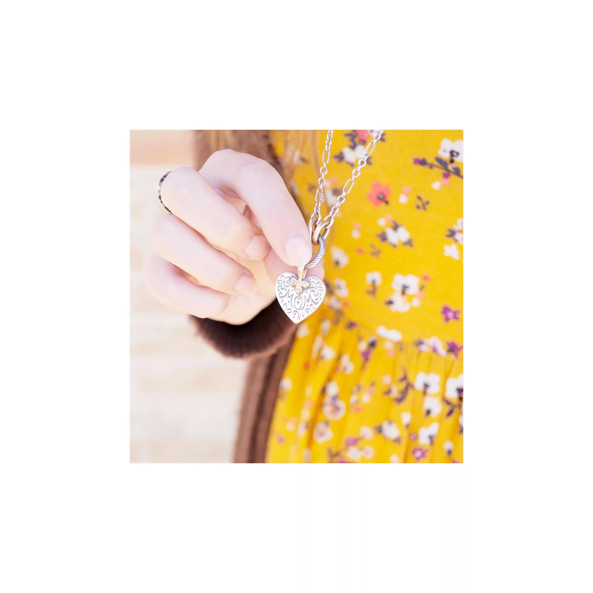 Mom Forever Pendant - Image 3