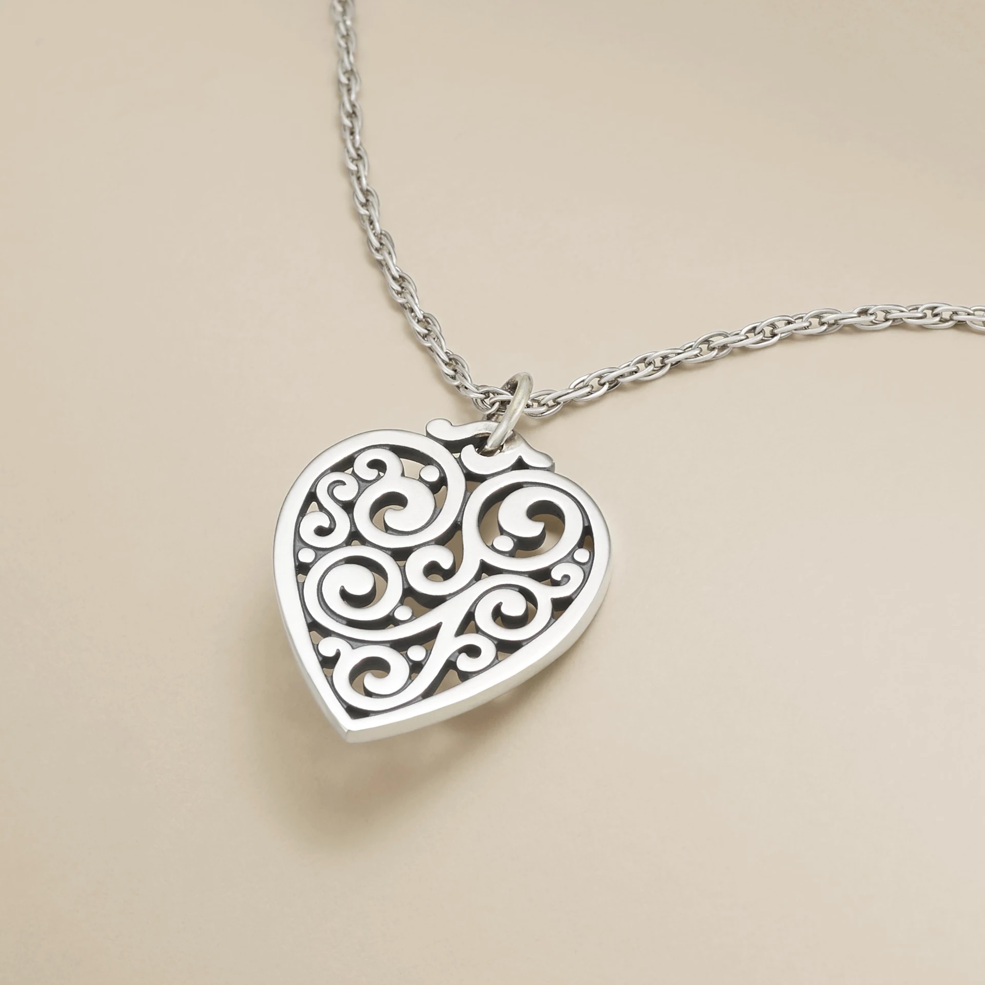 Sorrento Heart Pendant - Image 2