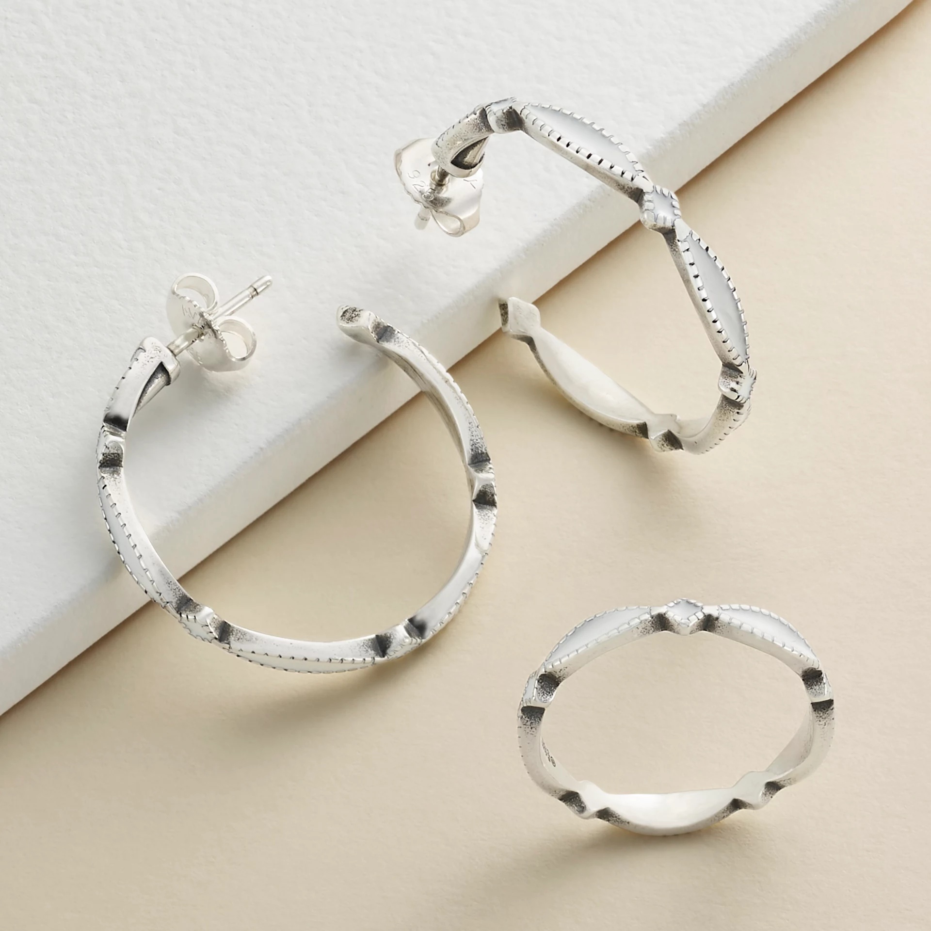 Enamel Cordoba Stacker Ring - Image 5