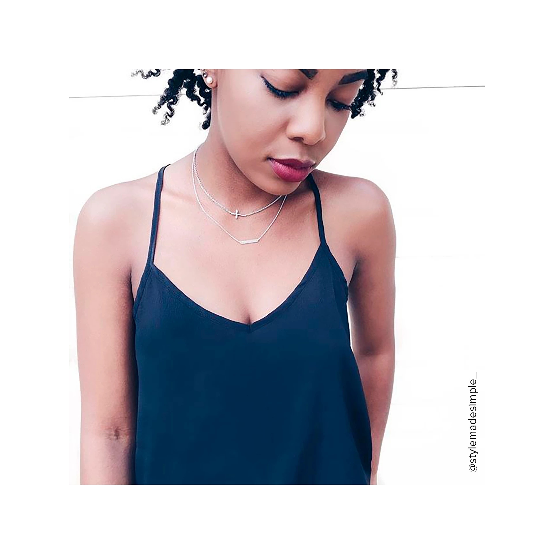 Petite Engravable Horizon Necklace - Image 4