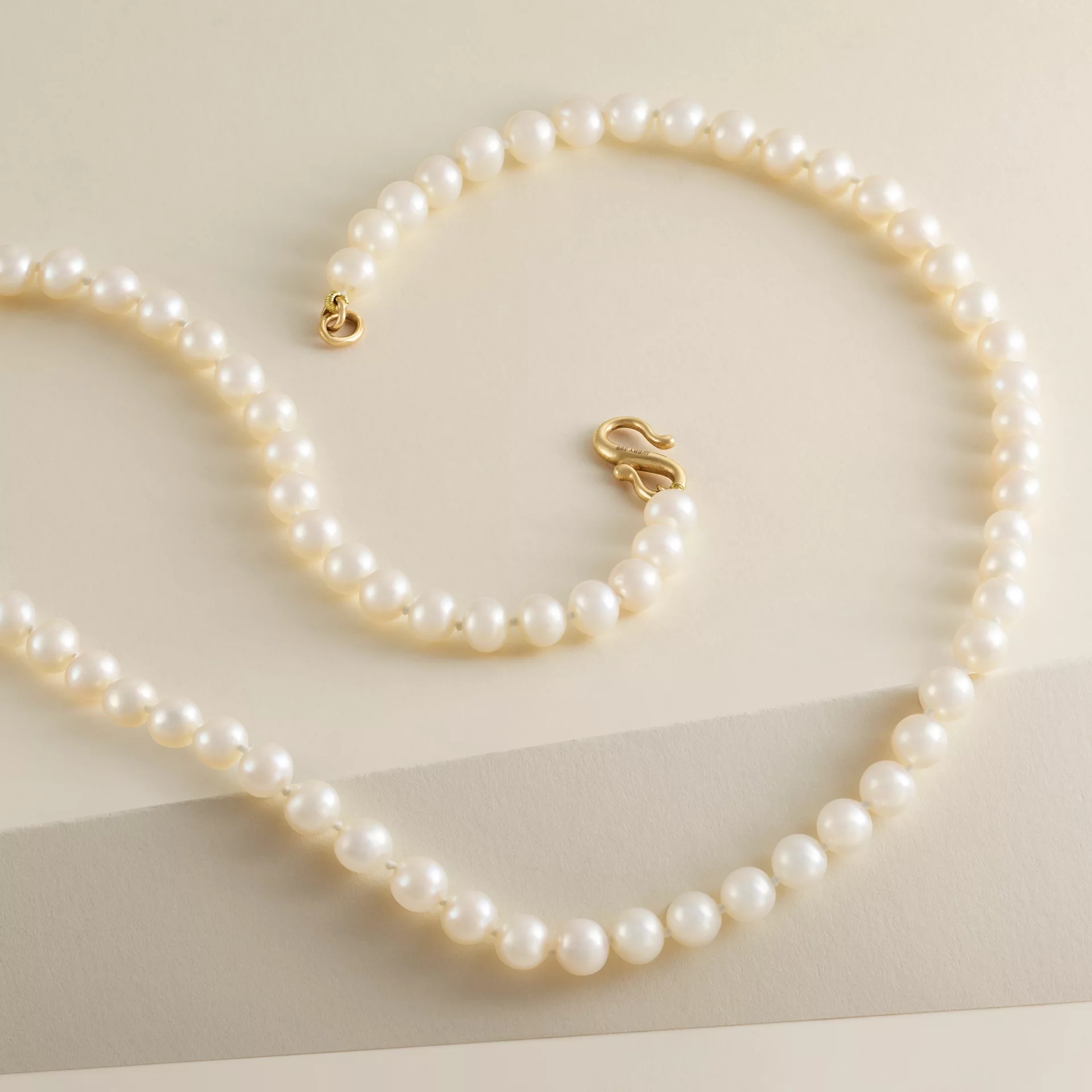Cultured Pearl Necklace - Image 3