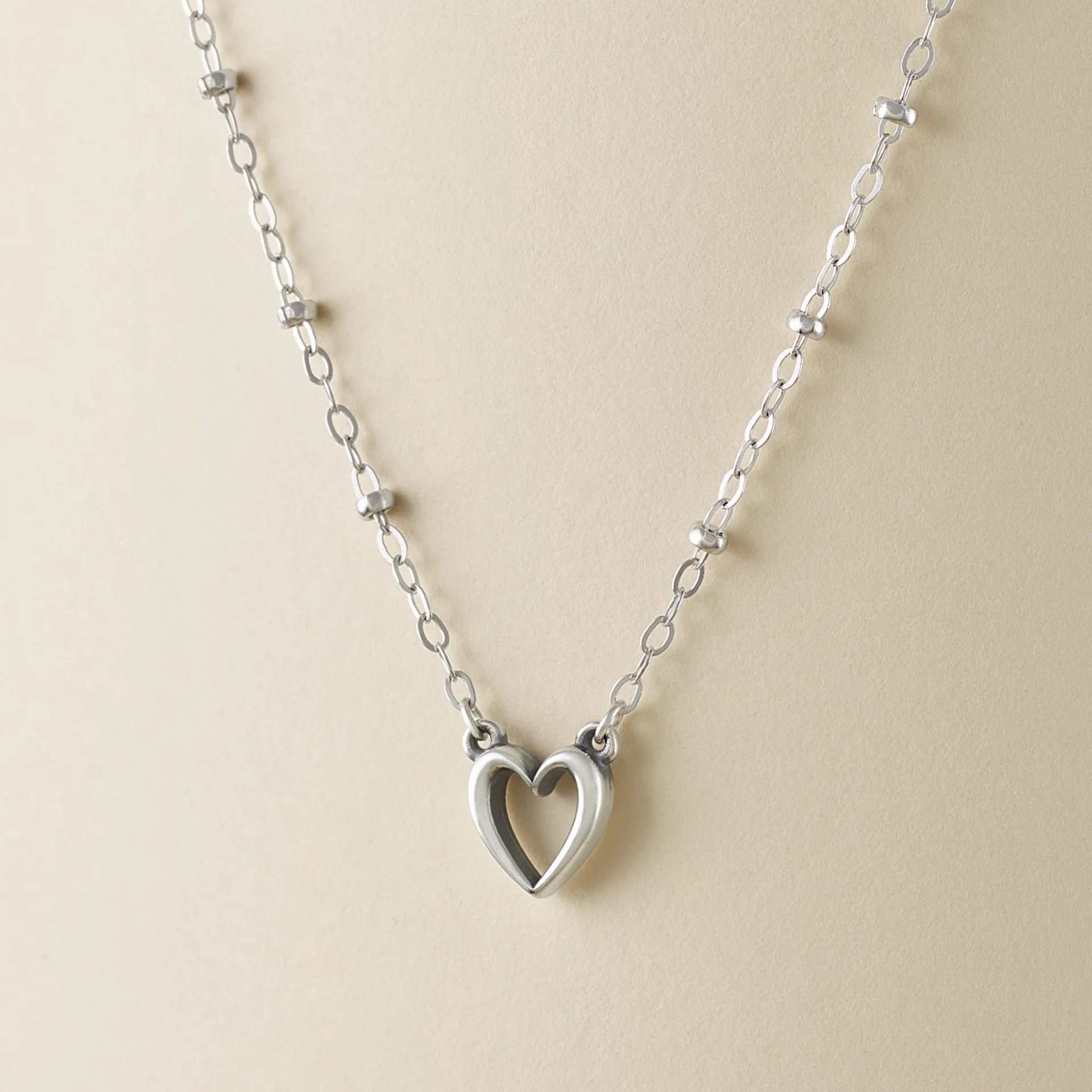 Delicate Heart Beaded Necklace - Image 3