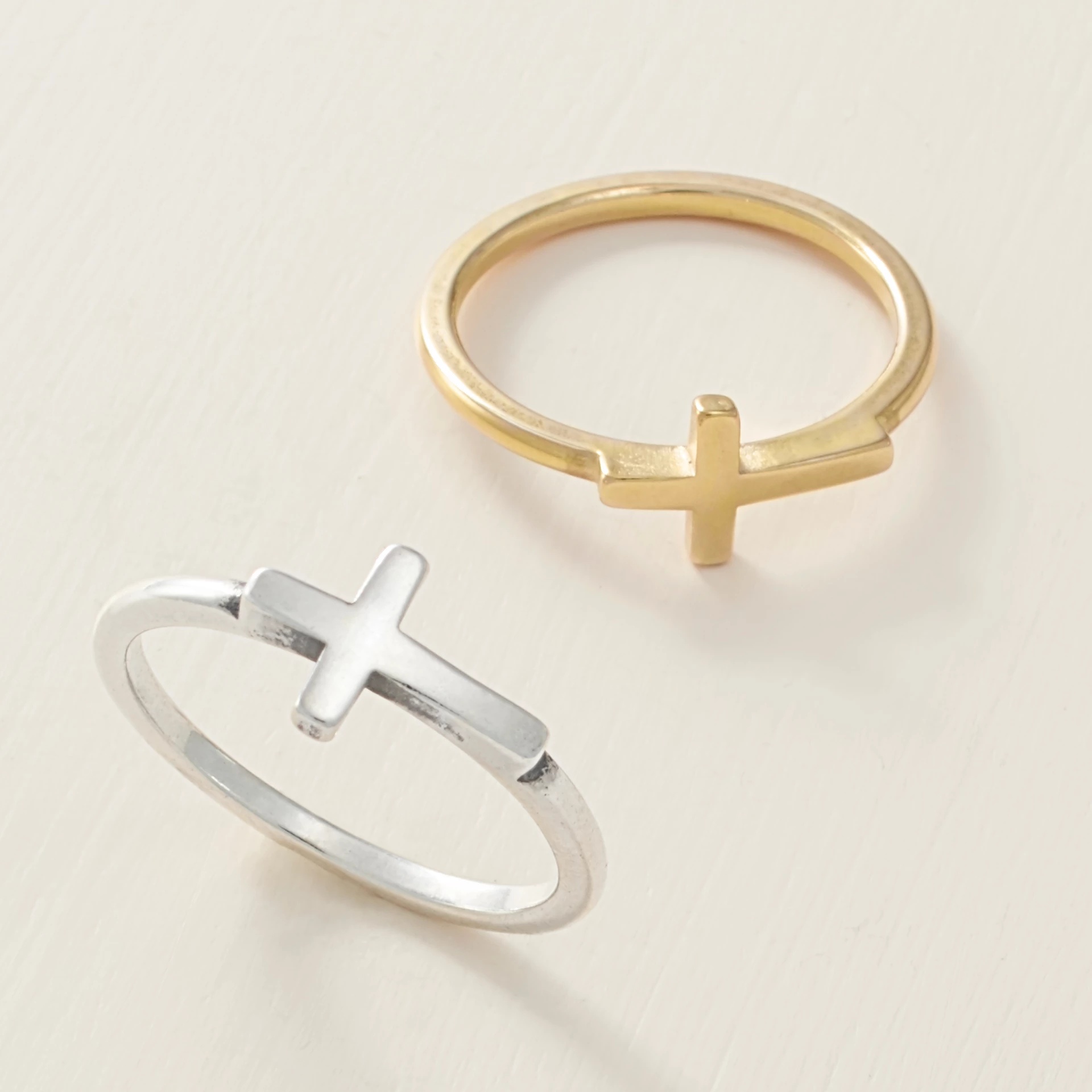 Horizon Cross Ring - Image 2