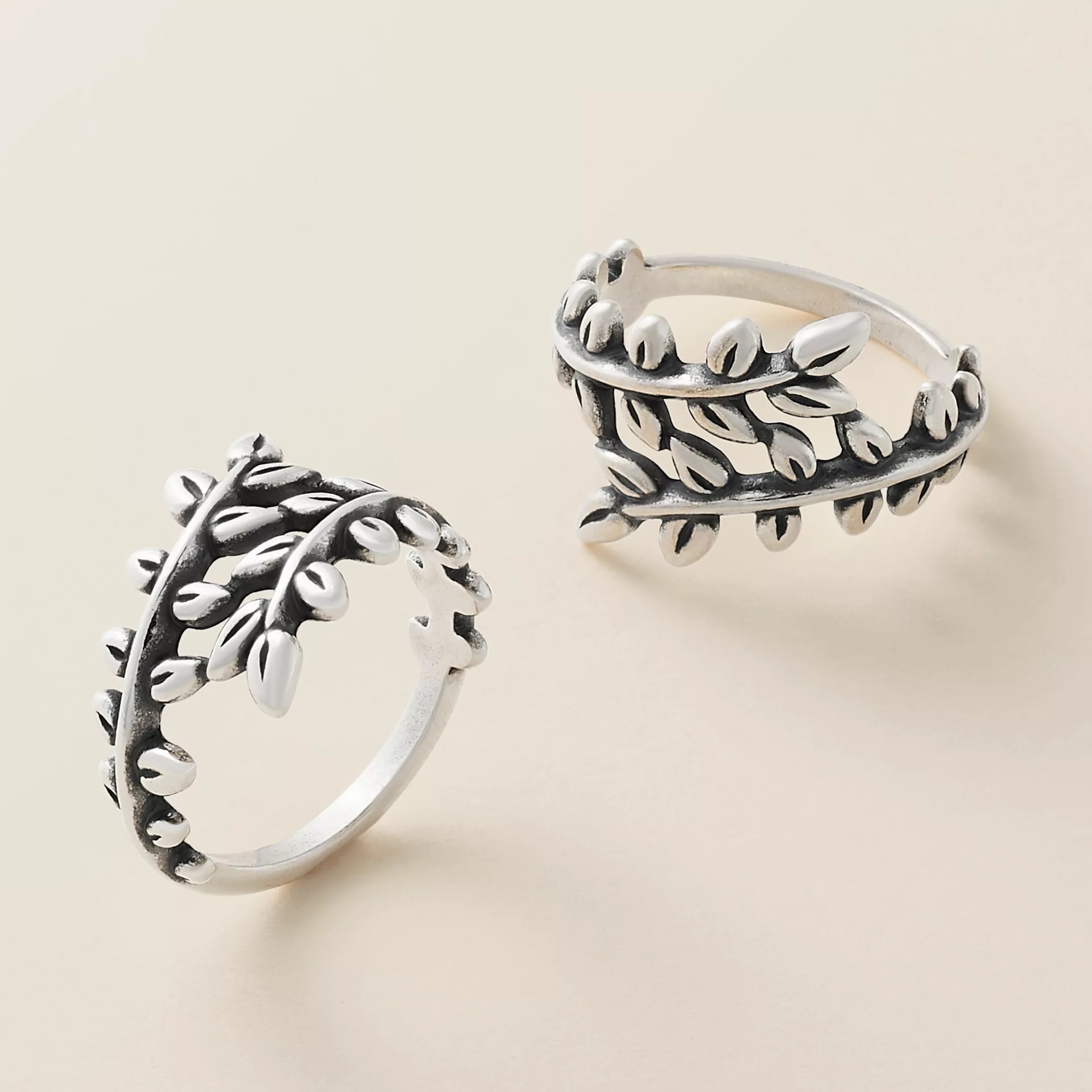 Delicate Vines Ring - Image 2