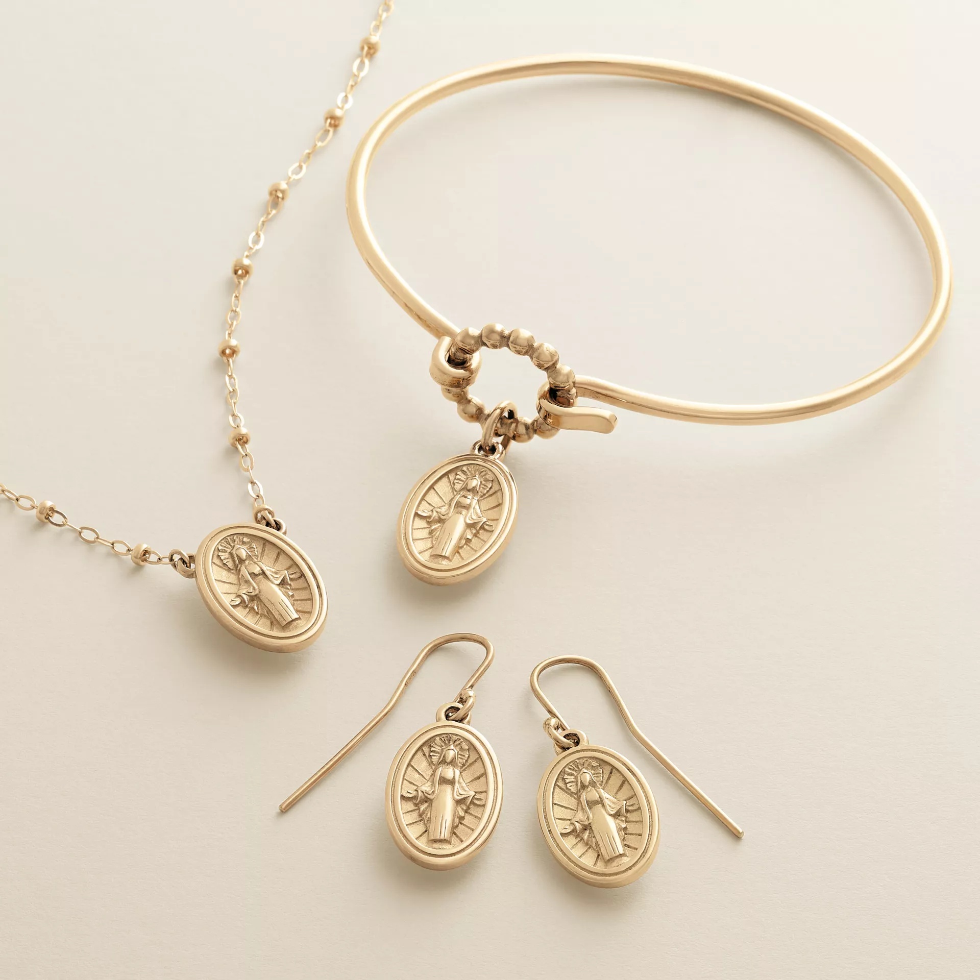 Virgin Mary Necklace - Image 4